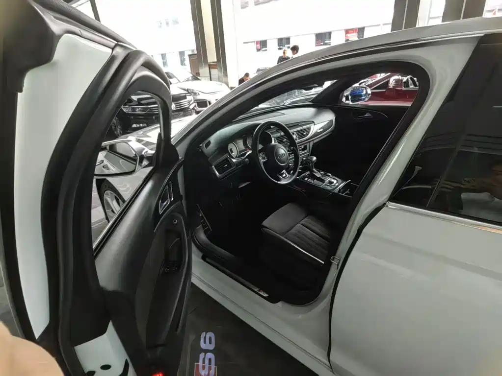 Audi S6 — миниатюра 4