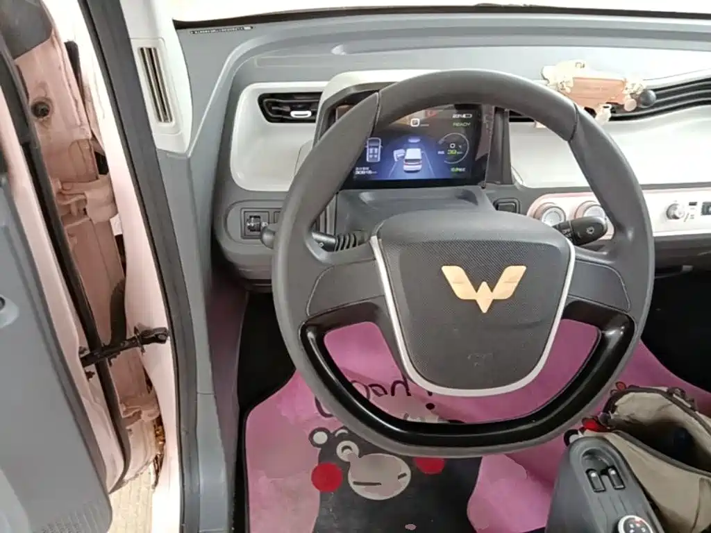 Wuling MINIEV — миниатюра 11