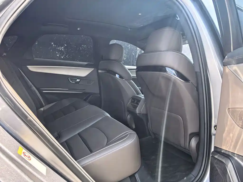 BYD Han — миниатюра 5