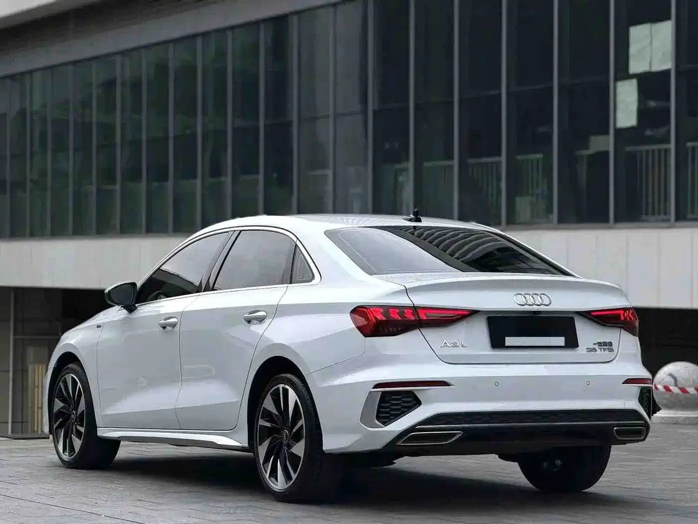 Audi A3 2024 Белый из Китая, фото 4