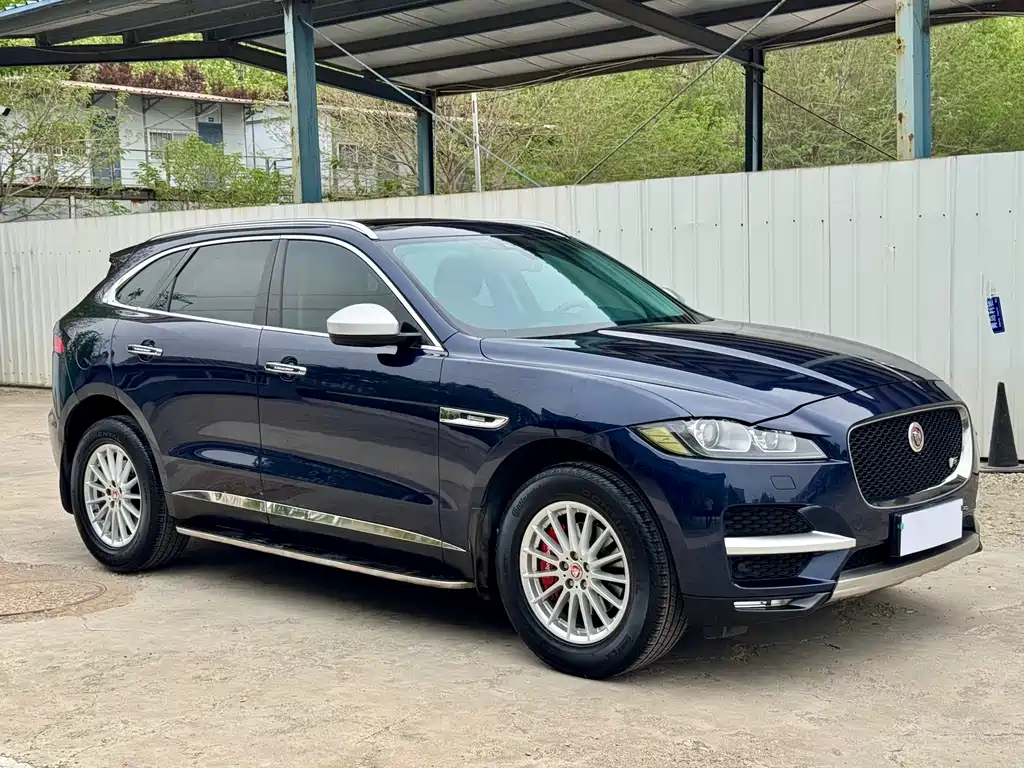 Jaguar F-PACE 2017