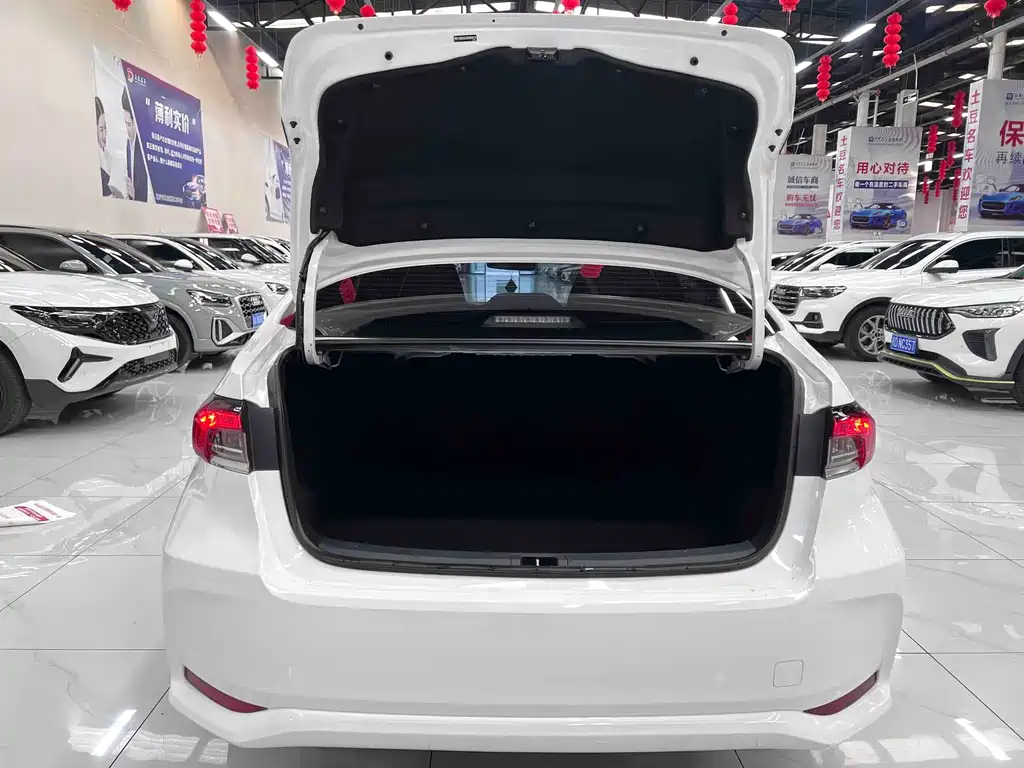 Toyota Corolla — миниатюра 12