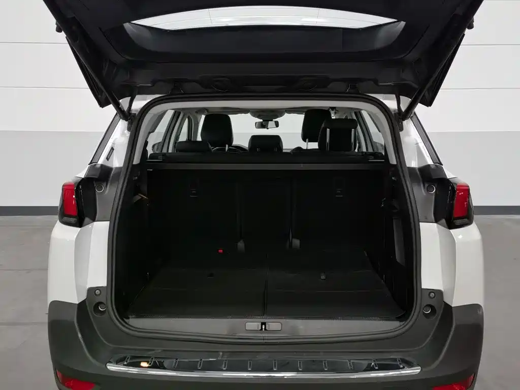 Peugeot 5008 — миниатюра 16
