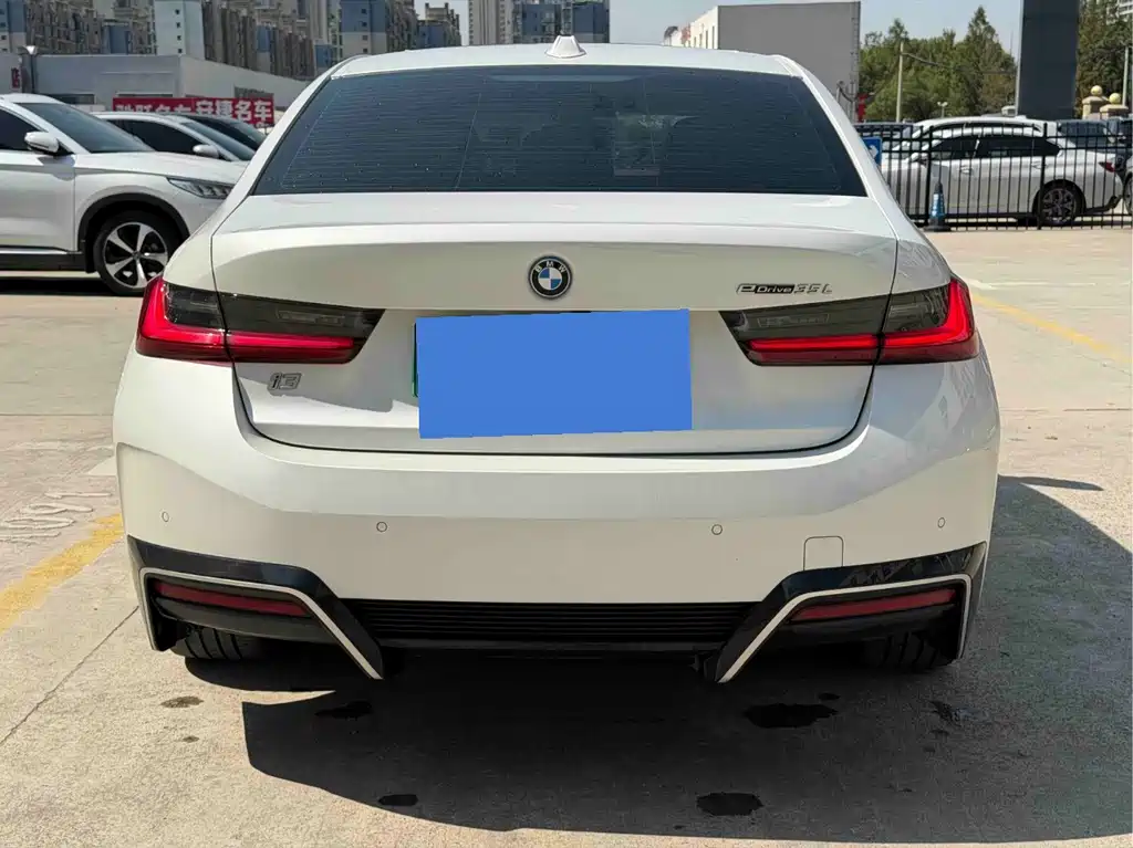 BMW i3 — миниатюра 8
