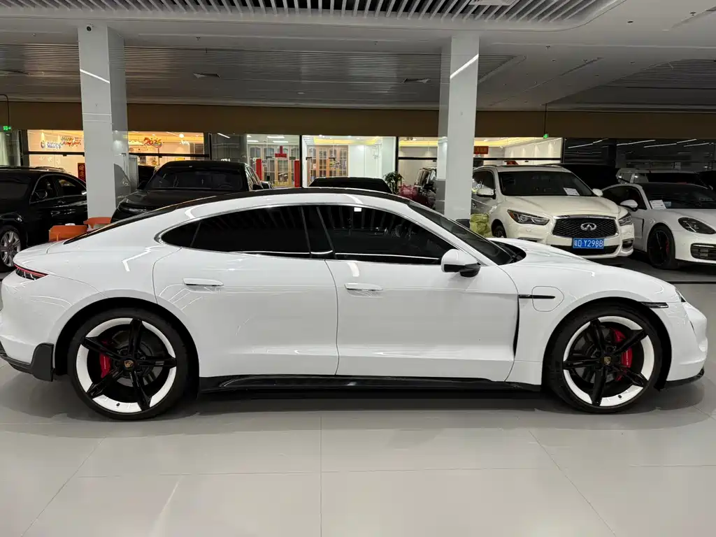 Porsche Taycan 2022 Taycan 4S