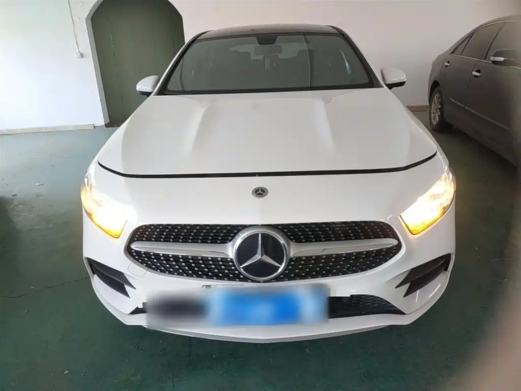 MERCEDES BENZ A CLASS