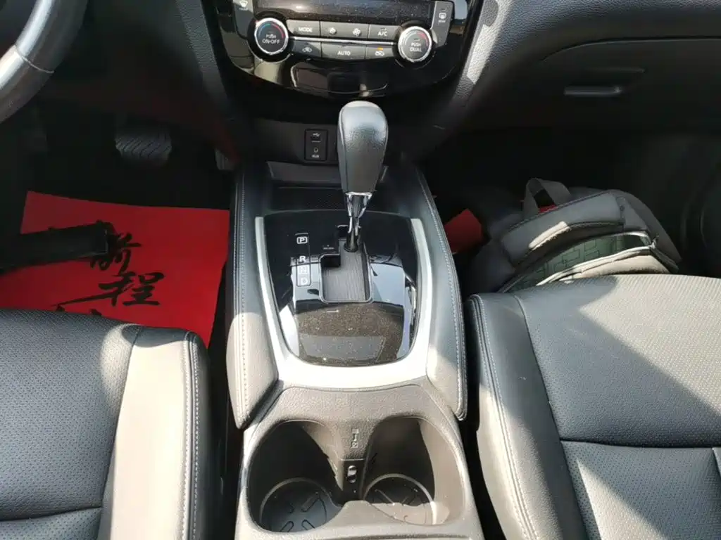 Nissan X-Trail — миниатюра 14
