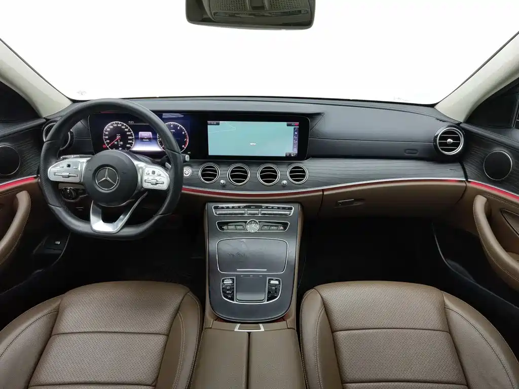Mercedes-Benz E-Class — миниатюра 5