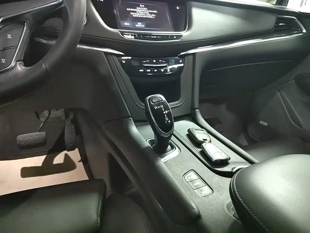 Cadillac XT5 — миниатюра 14