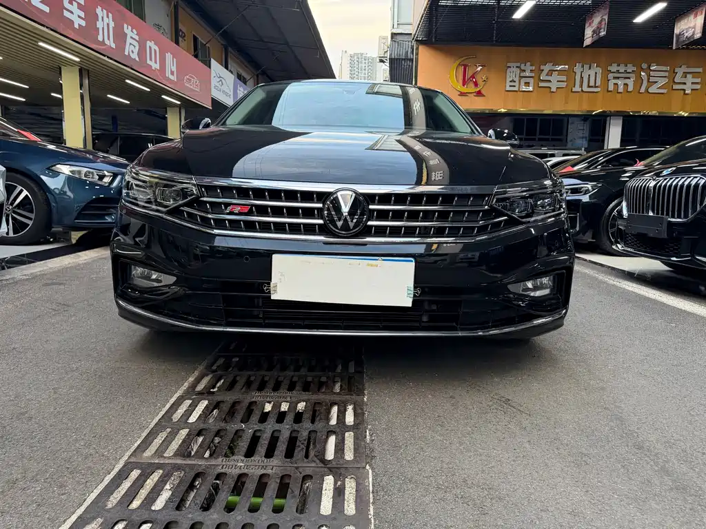 Volkswagen Magotan — миниатюра 2
