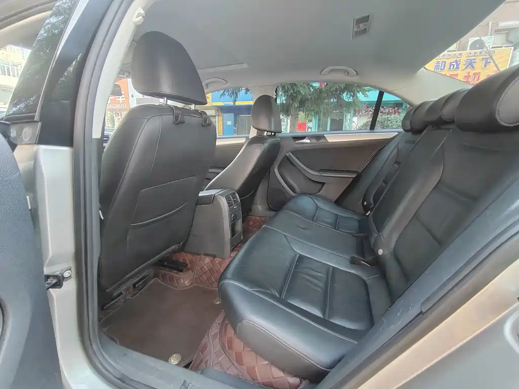 Volkswagen Sagitar — миниатюра 8