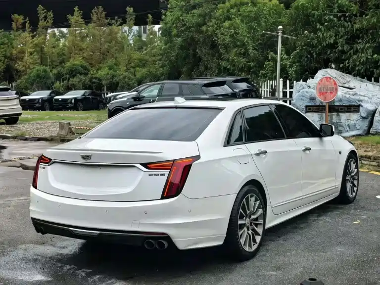 Cadillac CT6 — миниатюра 3