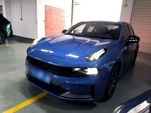 2019 Lynk & Co 03