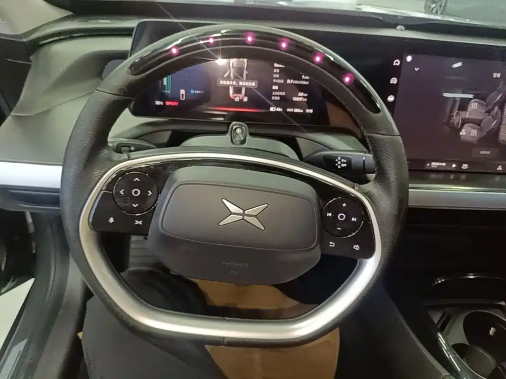 XPeng P7 — миниатюра 11