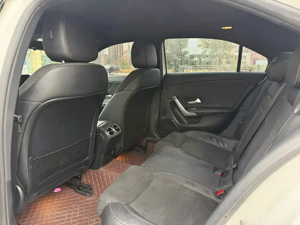 Mercedes-Benz A-Class — миниатюра 6