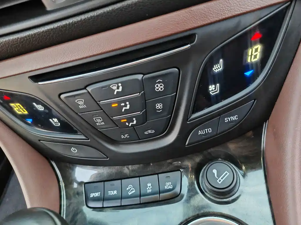 Buick Envision Plus — миниатюра 27