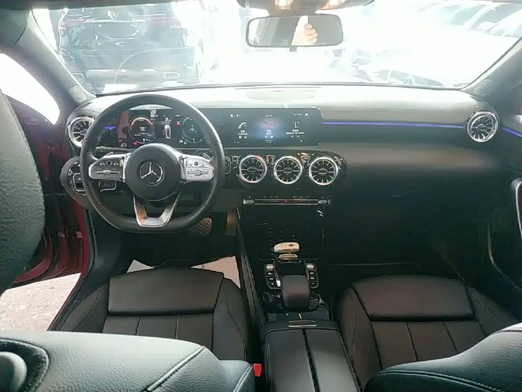 Mercedes-Benz A-Class — миниатюра 10