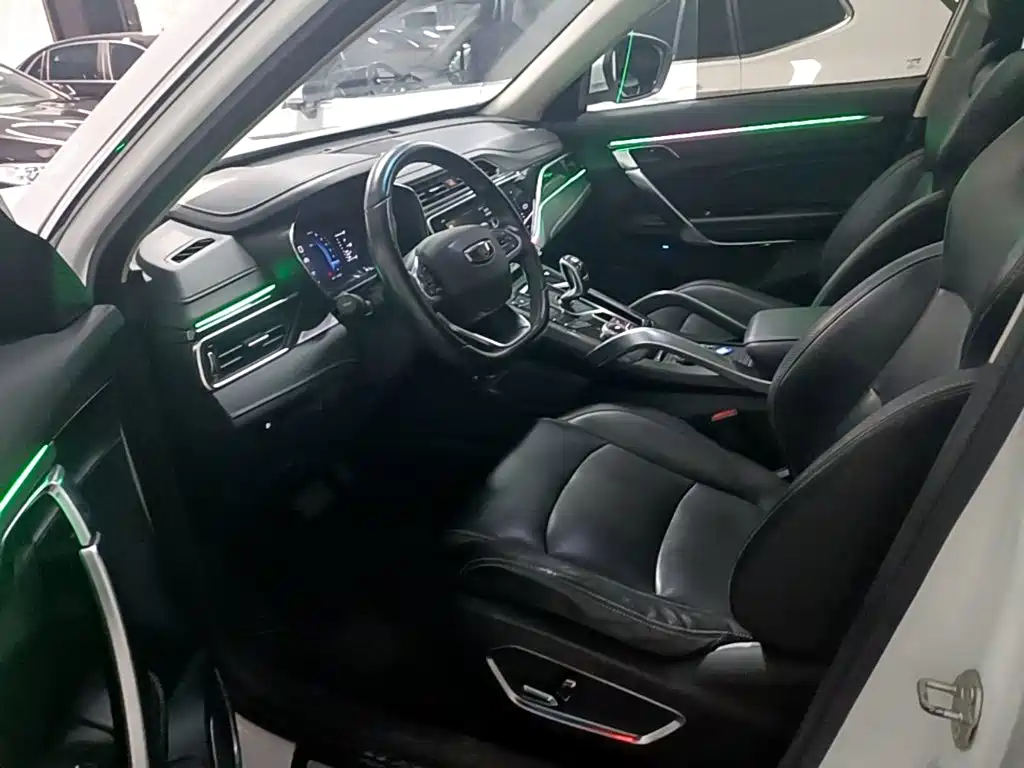 Geely Boyue — миниатюра 15