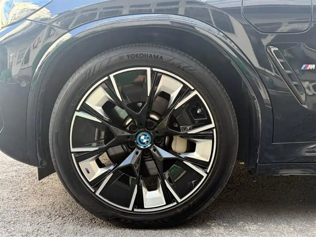 BMW iX3 — миниатюра 8
