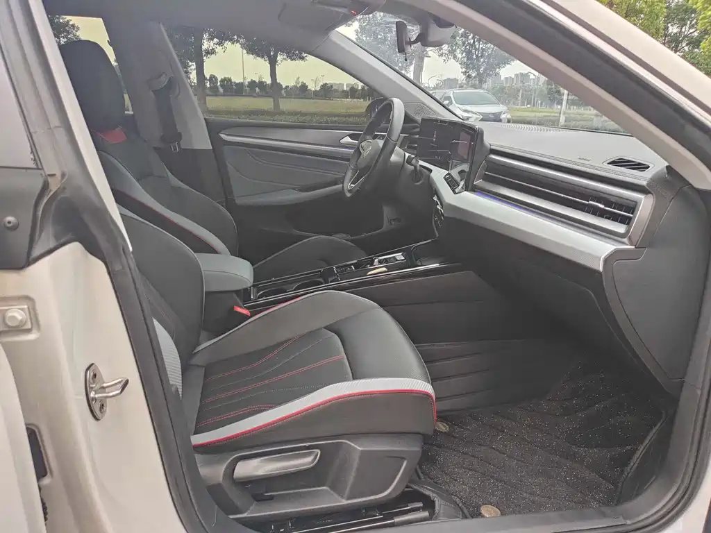 Volkswagen Lamando — миниатюра 6