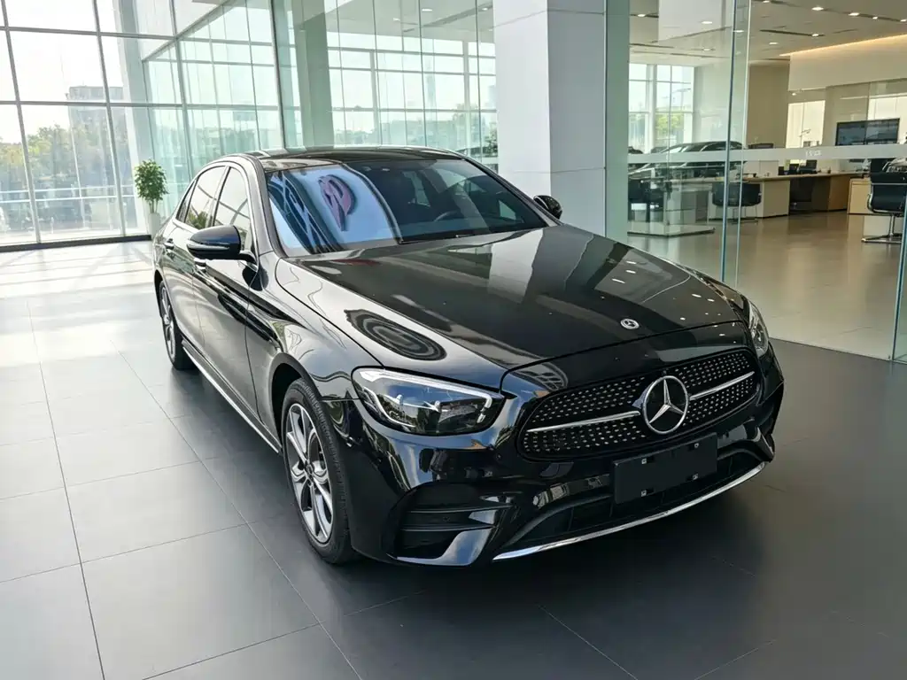 Mercedes-Benz E-Class 2022