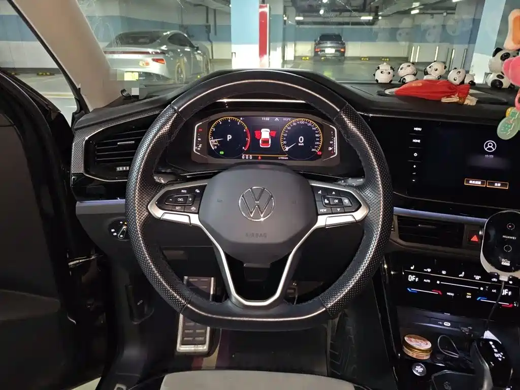 Volkswagen X — миниатюра 6