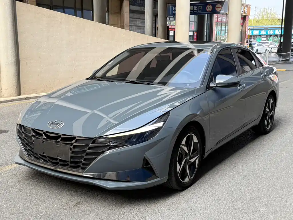 Hyundai Elantra 2023