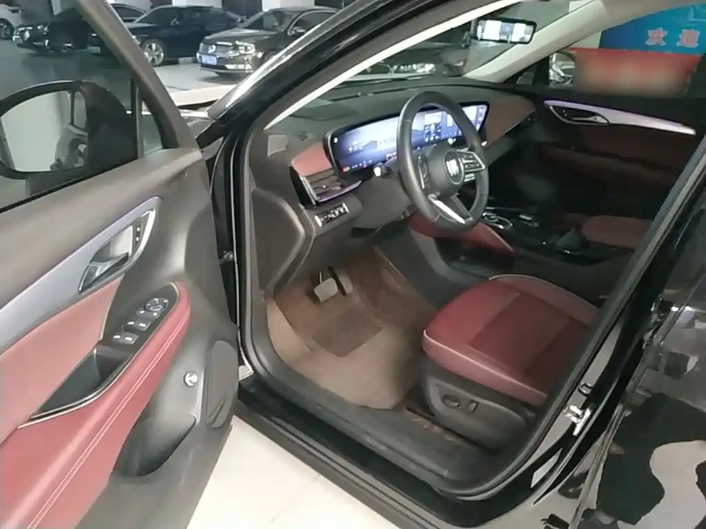 Buick Envision Plus — миниатюра 16