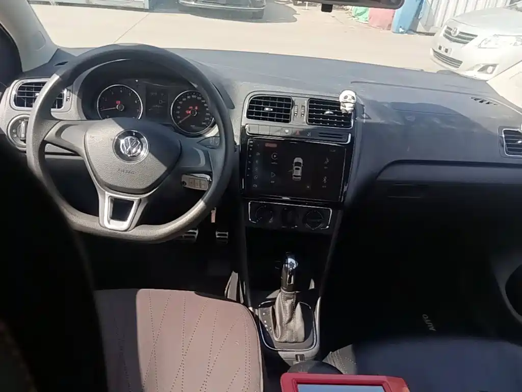 Volkswagen Polo — миниатюра 10
