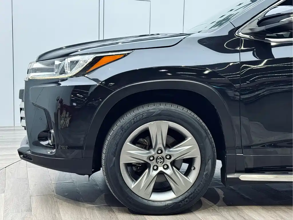 Toyota Highlander 2018 2.0T Luxury 7 мест VI