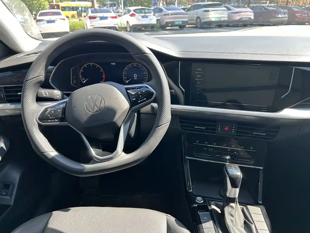 Volkswagen Passat — миниатюра 8