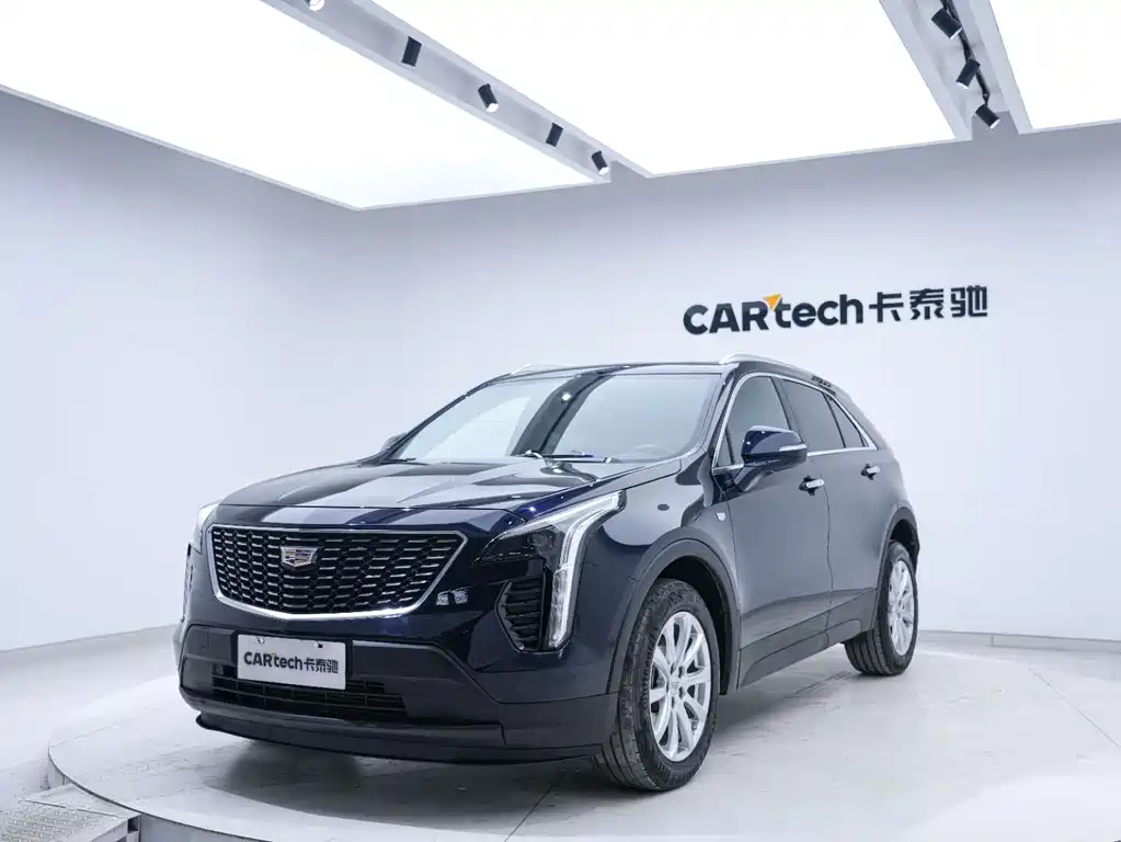 CADILLAC XT4