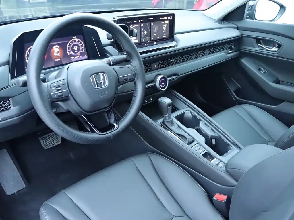Honda Accord 2025 Sport 260TURBO Comfort