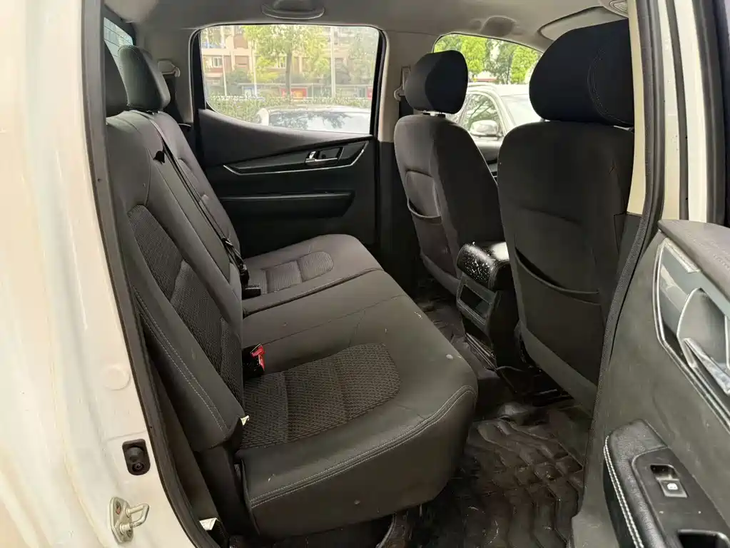 Isuzu Тага да Х — миниатюра 9