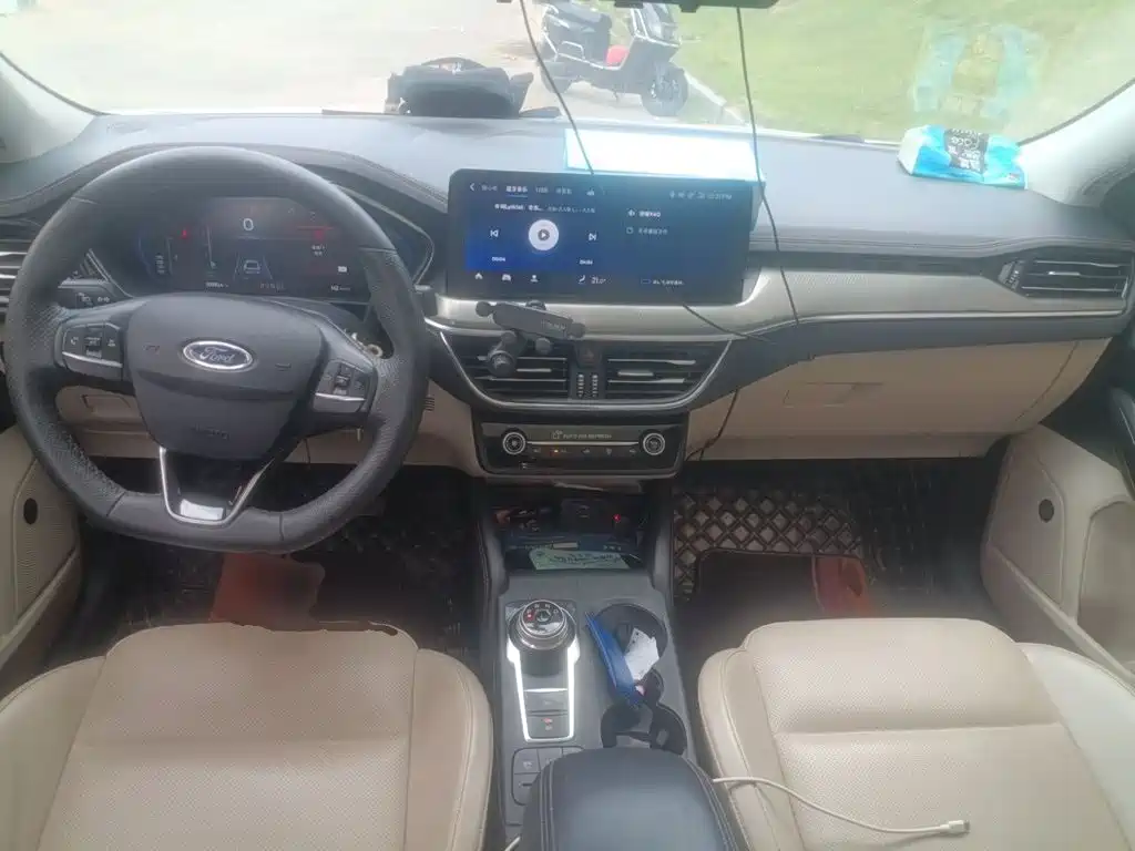 Ford Focus — миниатюра 10