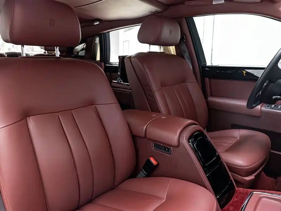 Rolls-Royce Phantom 6.7L Extended Edition EWB, фото 17
