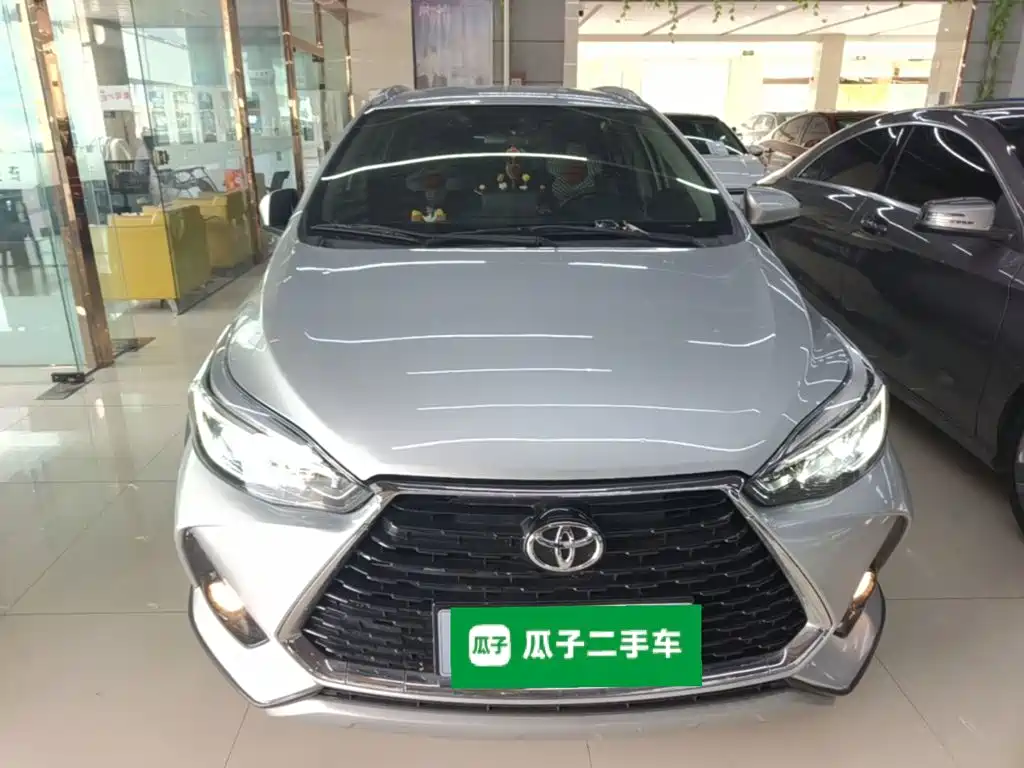 Toyota Yaris L — миниатюра 3