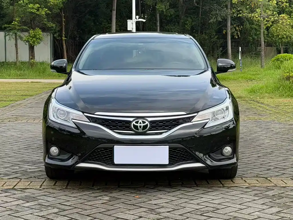 Toyota Reiz — миниатюра 2