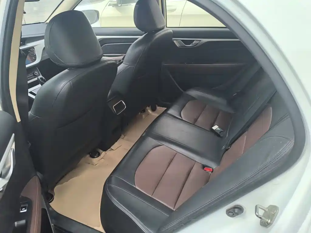 Geely Vision — миниатюра 17