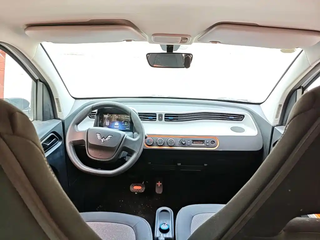 Wuling MINIEV — миниатюра 10