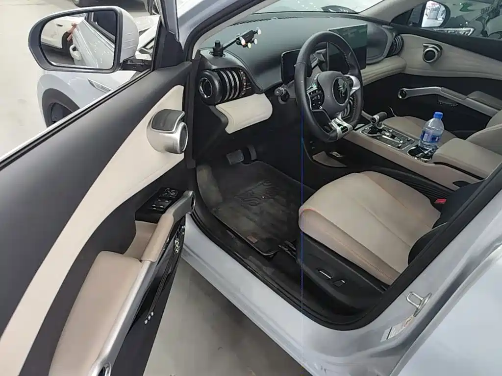 BYD Yuan Plus — миниатюра 16