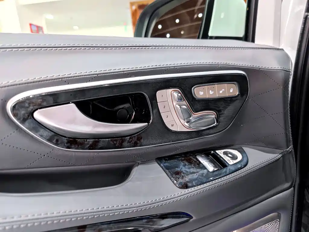 Mercedes-Benz Vito — миниатюра 17