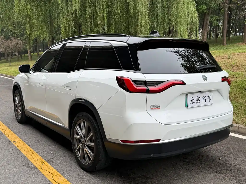 NIO ES8 — миниатюра 9