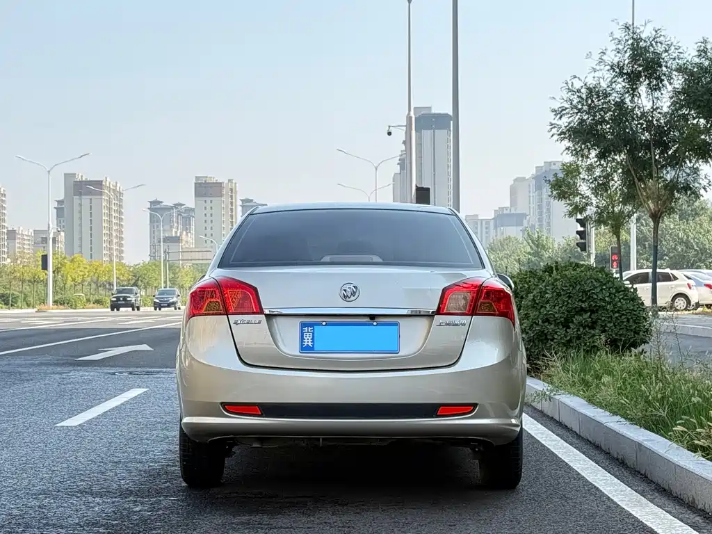 Buick Excelle — миниатюра 5