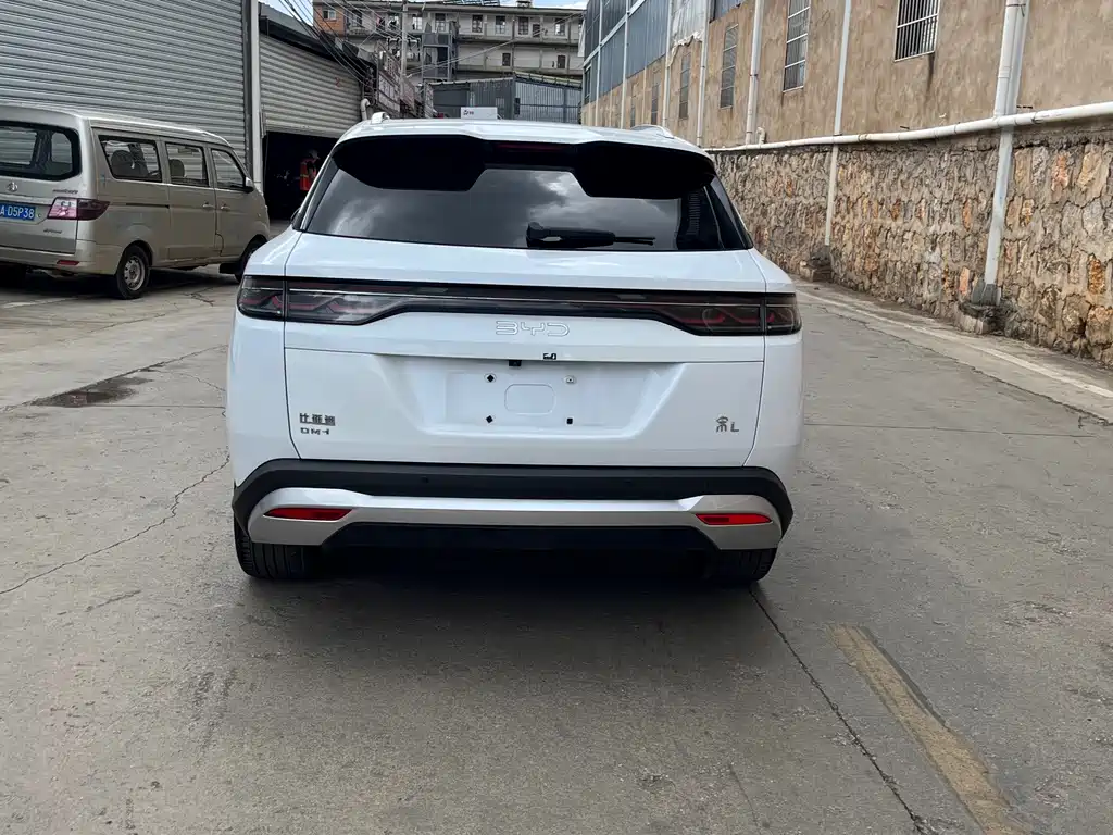 BYD L DM-i — миниатюра 16