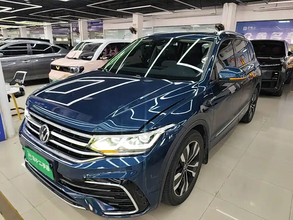 Volkswagen Tiguan L — миниатюра 2