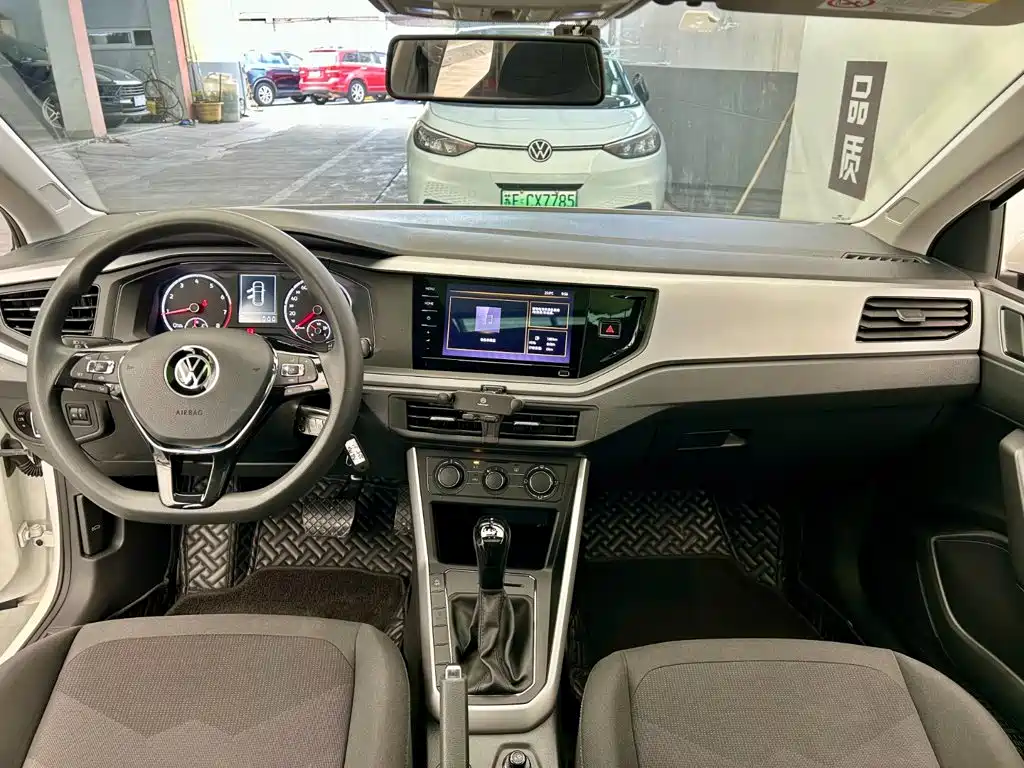 Volkswagen Polo — миниатюра 8