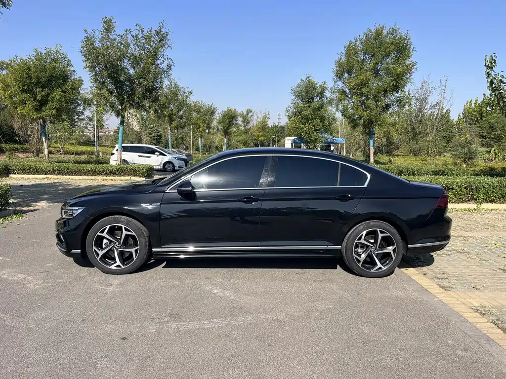 Volkswagen Magotan — миниатюра 6