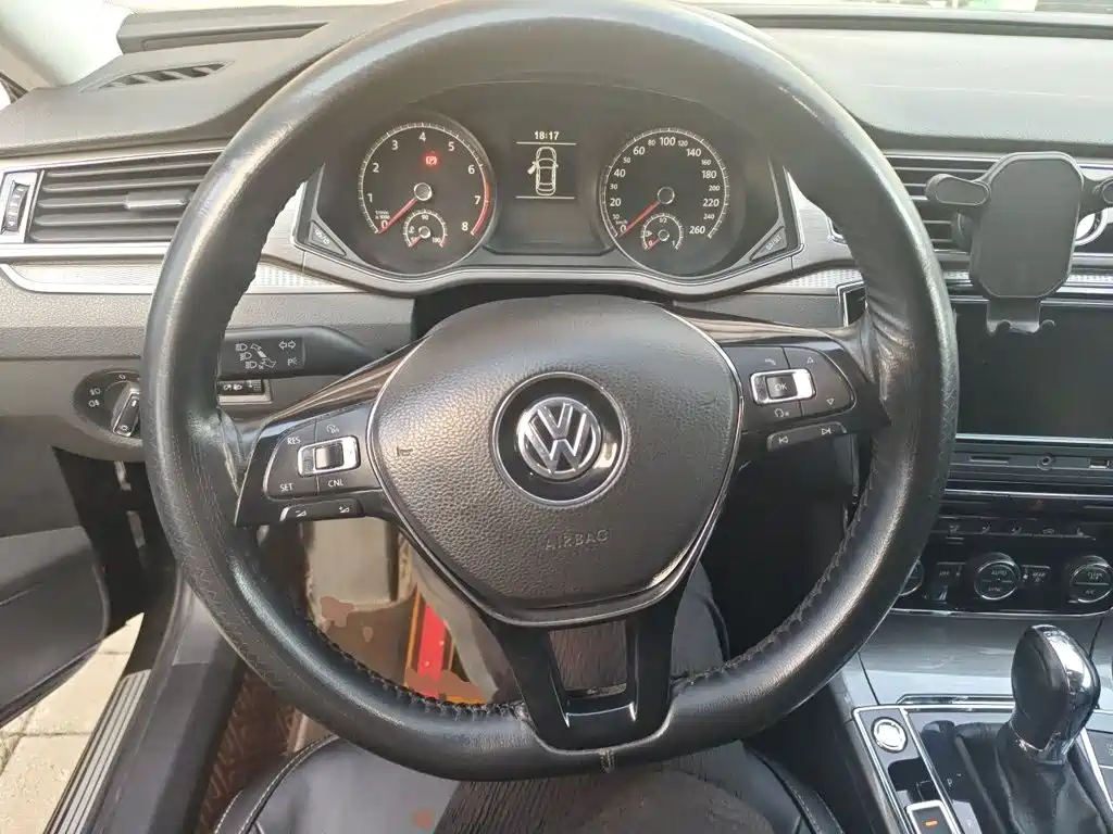 Volkswagen Passat — миниатюра 11