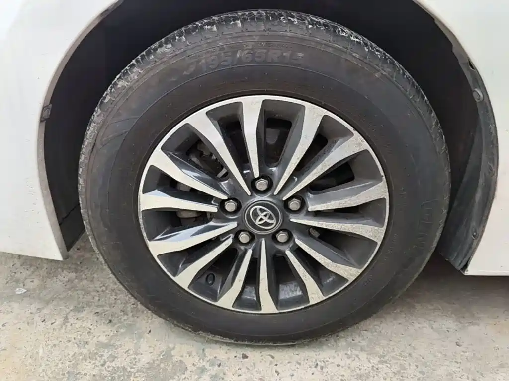 Toyota Corolla — миниатюра 23
